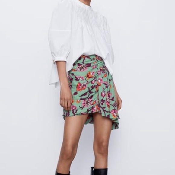 zara draped high waisted sage green floral mini skirt ruffle side zip Large L - Picture 2 of 12
